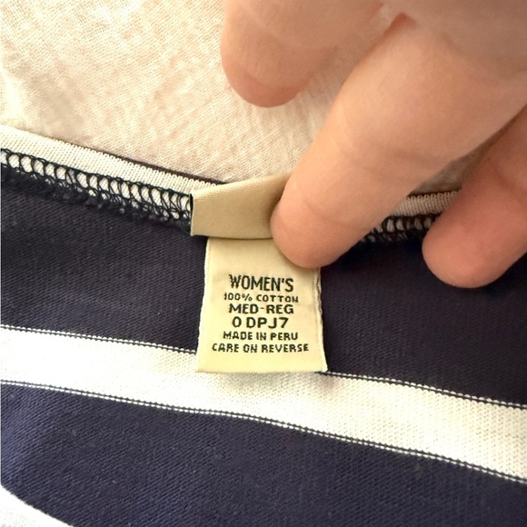 L.L. Bean ‘Mariner Heritage’ Shirt. Navy & White. Women’s Medium - Picture 4 of 4